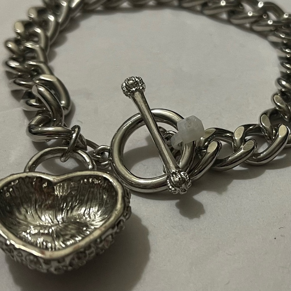 Juicy Couture Silver Chain Bracelet With Crystal Heart Charm - Picture 12 of 14